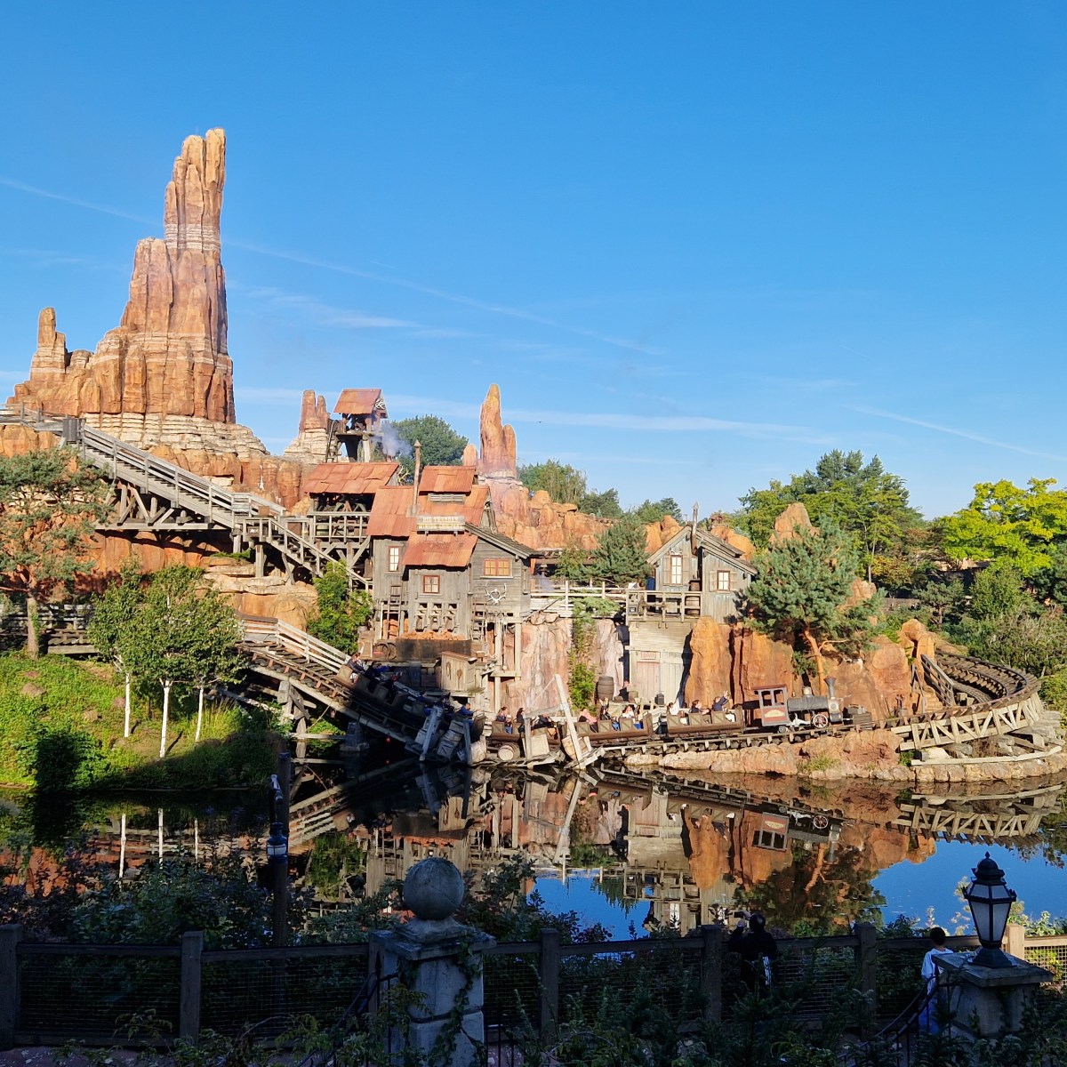 The Best and Worst Attractions at Every Disney Park I’ve&nbsp;Visited